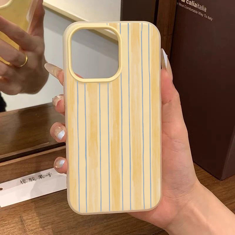 Стильный желтый чехол в полоск – обзор и цена Samsung Galaxy S25